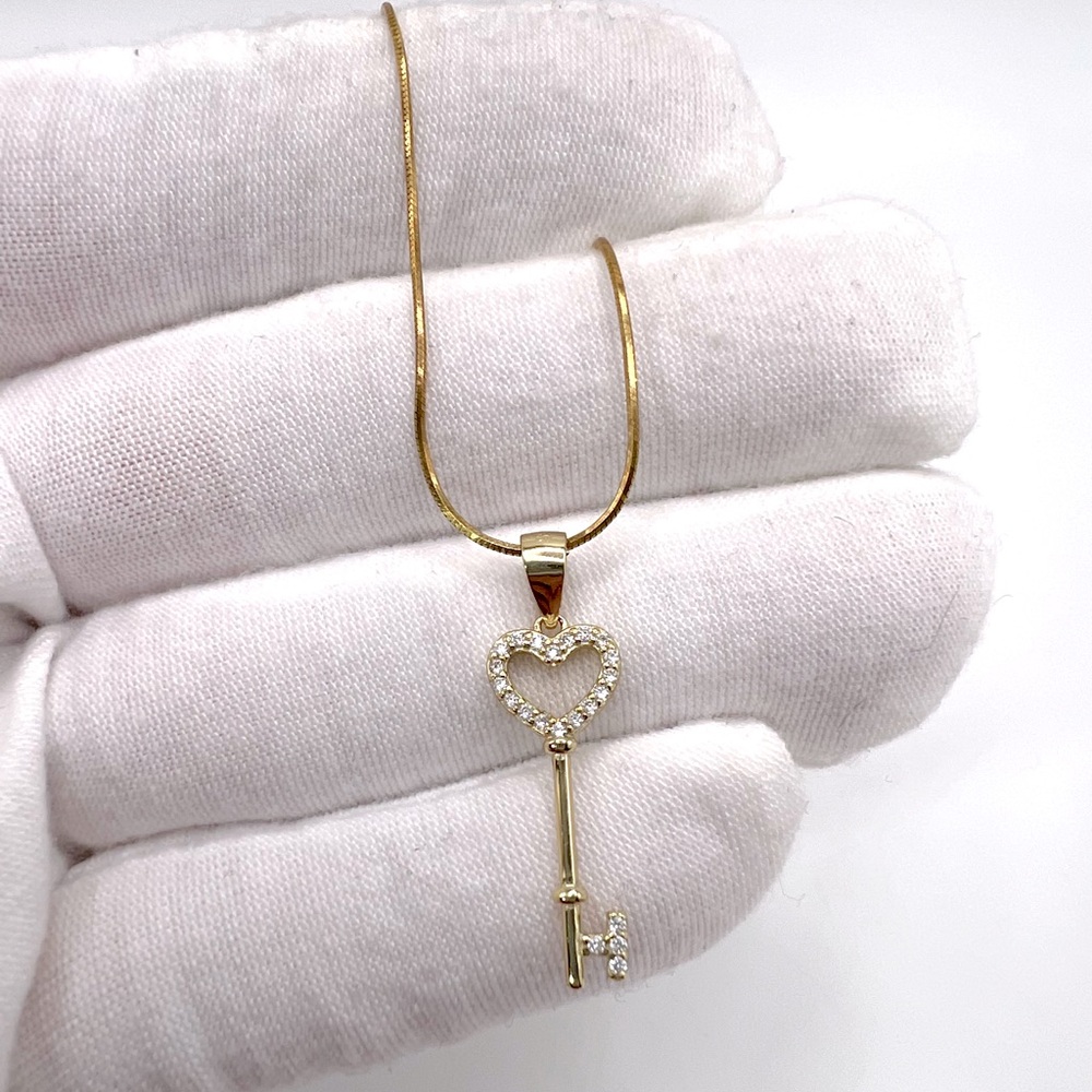 Gold Plating over Sterling Heart Key Cz Necklace - Picture 4 of 13